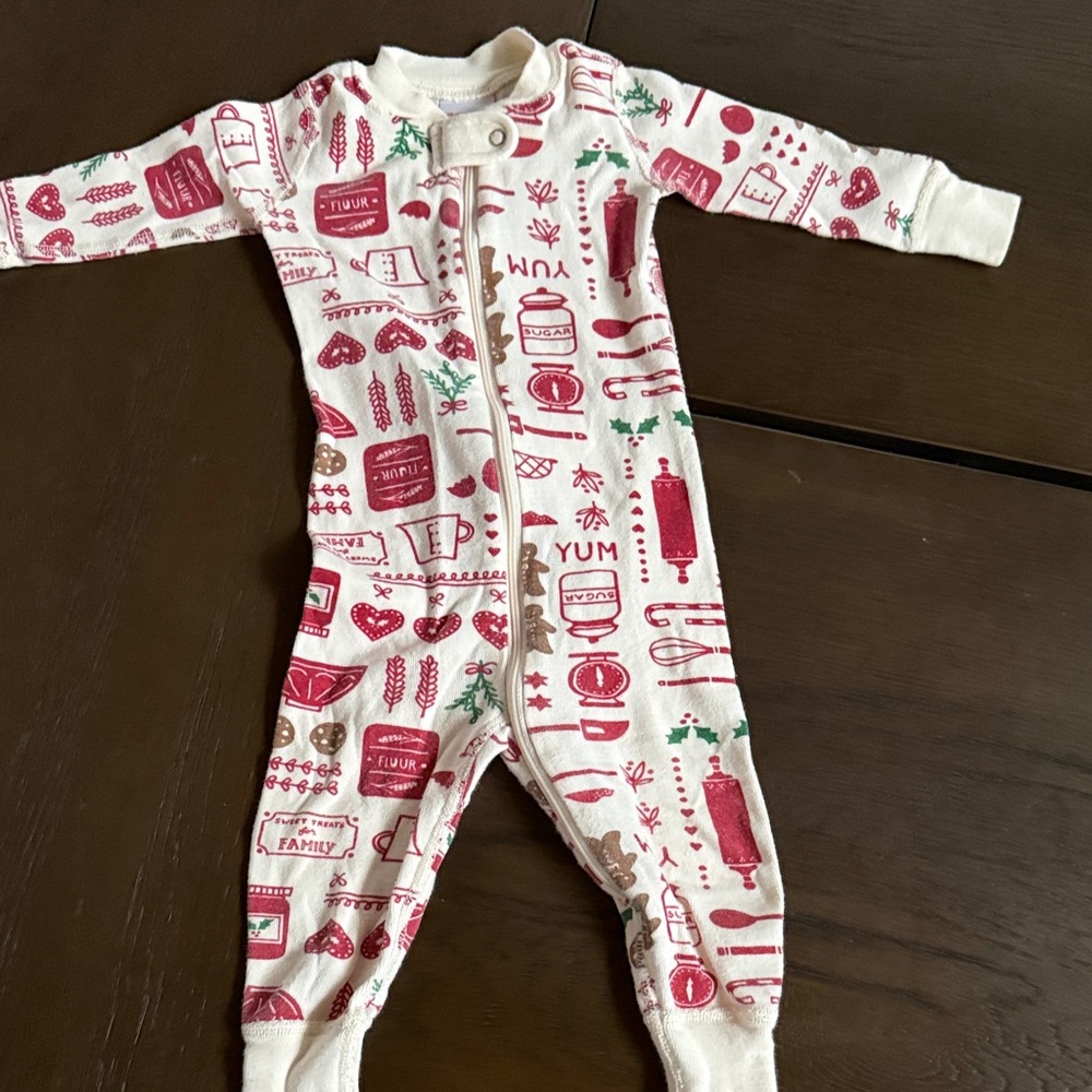 Hanna Andersson Holiday Cookies Onesie 6-12 months